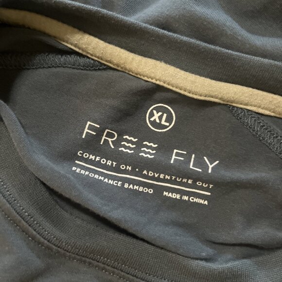 Free Fly Men’s Shirt Sz XL BlueLong Sleeve Performance Bamboo Blend Lightweight - Picture 8 of 8